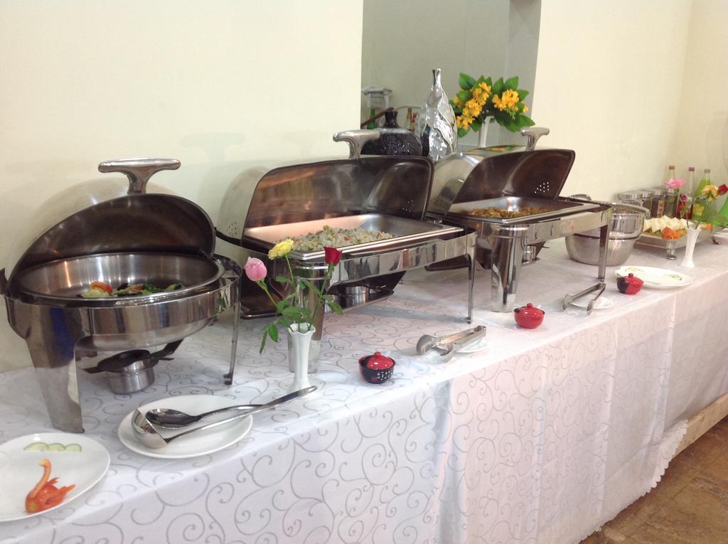 Yangon Good Time Hotel Dış mekan fotoğraf