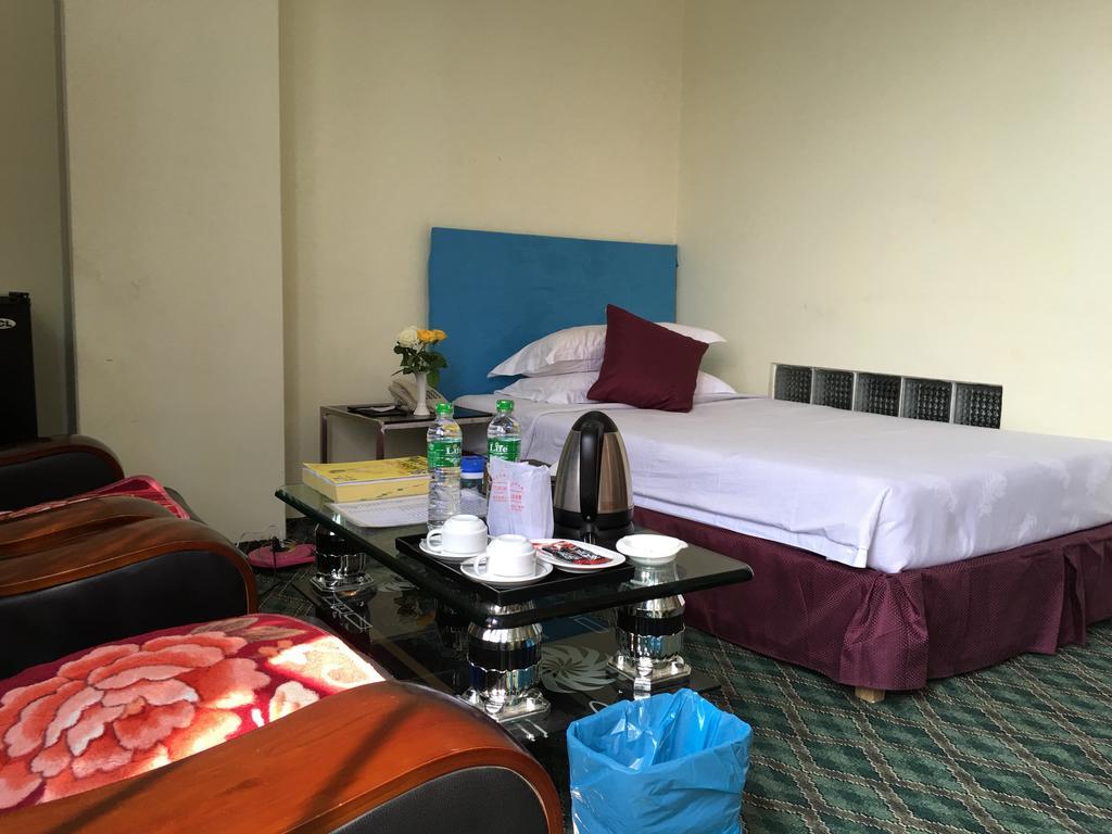 Yangon Good Time Hotel Dış mekan fotoğraf